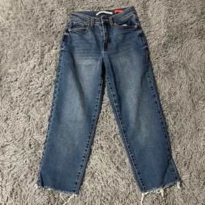 theyre like mom/boyfriend type of jeans size: 1/25